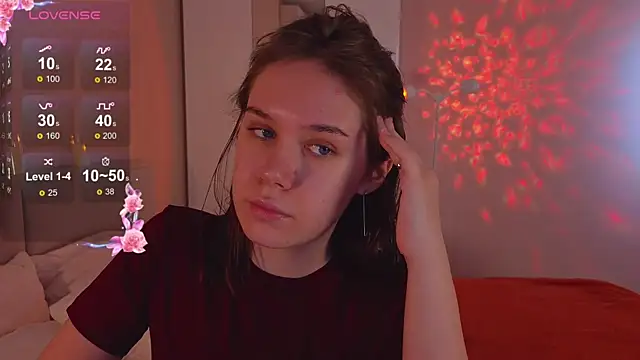 Snapshot of Mia_Luw chatting on November 2025 04:55:01 AM Mia Luw online show from November 2025 04:55:01 AM