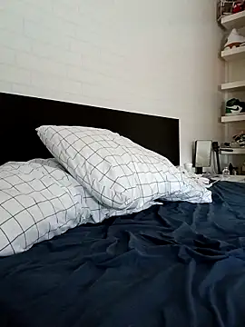 Snapshot of xhoco14 chatting on December 2025 09:14:01 AM xhoco14 online show from December 2025 09:14:01 AM