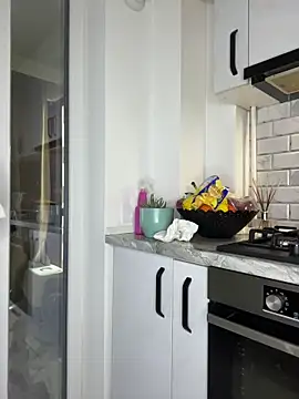 Celine Roxelle online show from February 2026 01:20:01 PM