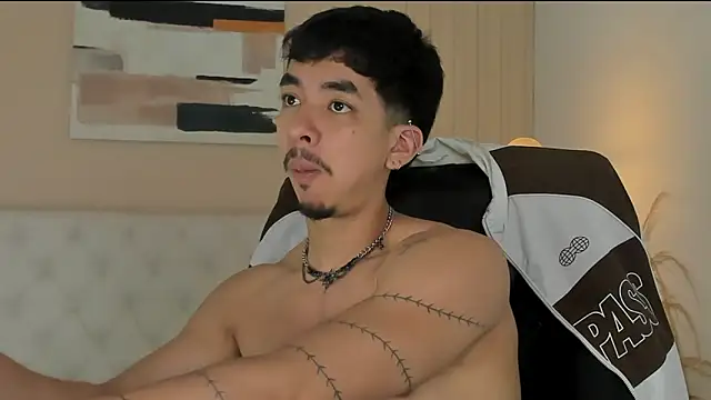 ISAAC CRYSTON online show from February 2026 08:47:01 PM