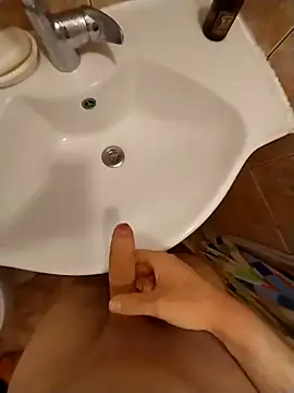 Snapshot of Good_boy000 chatting on February 2025 01:15:01 AM Good boy000 online show from February 2025 01:15:01 AM