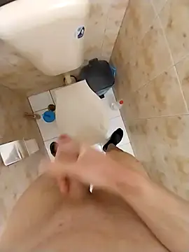 Snapshot of Good_boy000 chatting on February 2025 12:59:01 PM Good boy000 online show from February 2025 12:59:01 PM