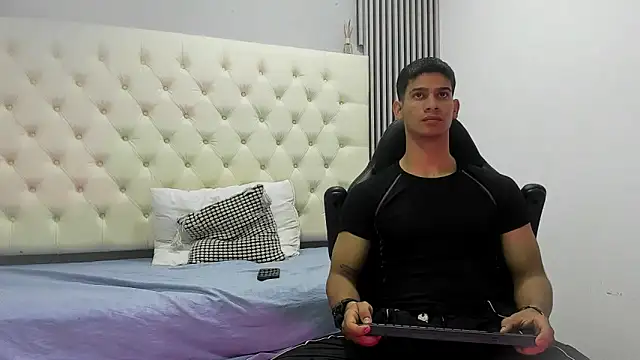 ANDRES STUD online show from March 2026 04:29:04 AM