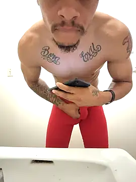 Snapshot of Locdawgg11 chatting on January 2026 09:13:01 AM Locdawgg11 online show from January 2026 09:13:01 AM