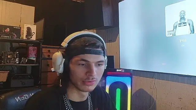 nuttyking2022 online show from February 2026 07:36:01 AM