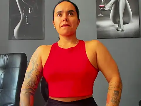 Snapshot of karlyjons12 chatting on November 2025 05:45:02 PM karlyjons12 online show from November 2025 05:45:02 PM