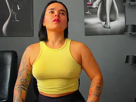 karlyjons12 online show from March 2026 02:09:02 PM