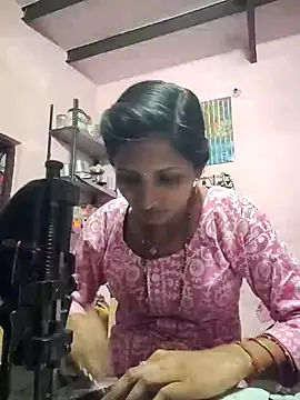 hotqueenrathor online show from February 2026 11:40:02 AM