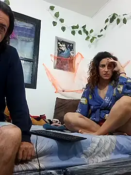 Snapshot of jeans_and_emma chatting on November 2025 03:30:02 AM jeans and emma online show from November 2025 03:30:02 AM