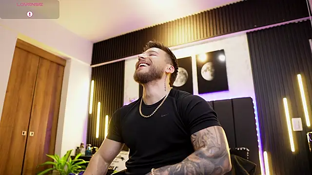 Snapshot of David_blake_ chatting on December 2025 05:34:02 AM David blake online show from December 2025 05:34:02 AM