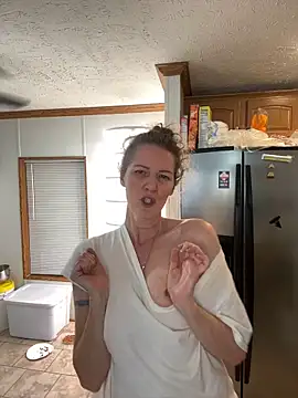 Snapshot of goddesspaigefox chatting on October 2025 04:43:02 AM goddesspaigefox online show from October 2025 04:43:02 AM