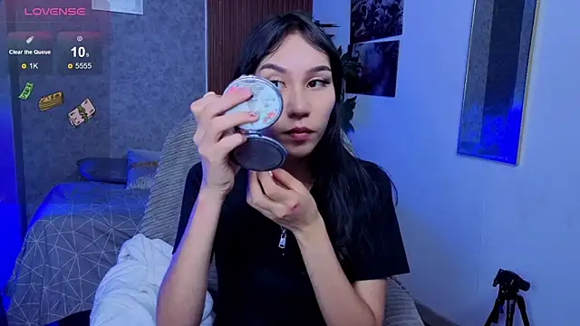 Miaa Lee7 online show from May 2026 08:40:02 PM