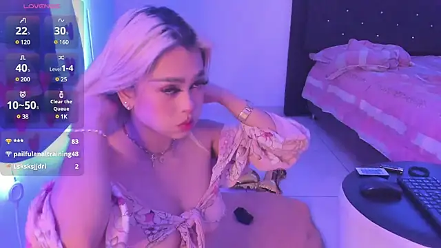 Snapshot of _Charlottequeen chatting on February 2025 01:25:02 AM Charlottequeen online show from February 2025 01:25:02 AM