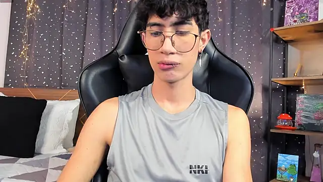 NovaaWheler online show from February 2025 12:55:02 PM