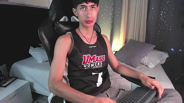 NovaaWheler online show from September 2025 09:26:02 PM