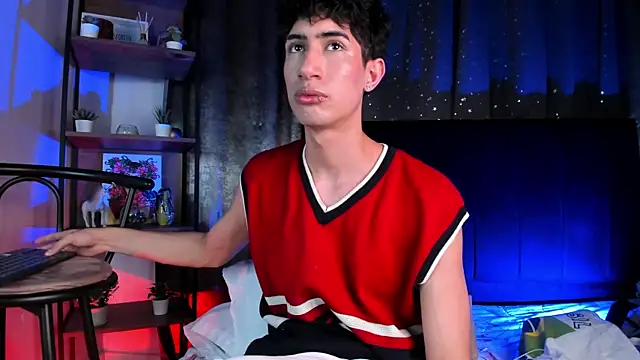 NovaaWheler online show from October 2025 09:20:01 PM