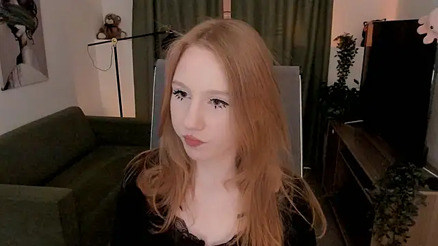 Snapshot of DariaTate chatting on May 2026 11:37:01 AM DariaTate online show from May 2026 11:37:01 AM