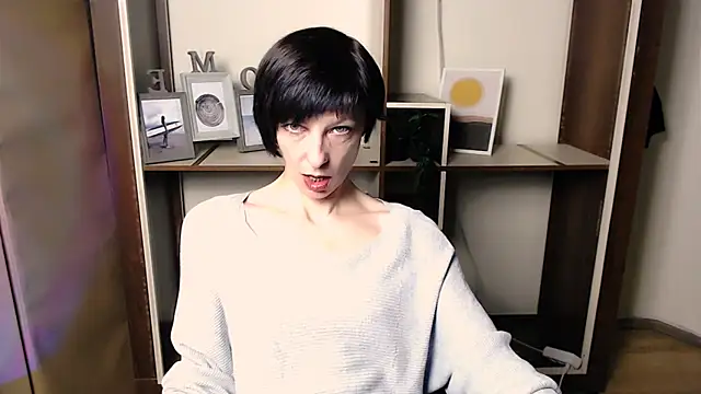 Snapshot of _AngeliaFlow_ chatting on December 2025 08:01:01 AM AngeliaFlow online show from December 2025 08:01:01 AM