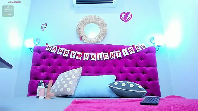 cloy20  online show from February 2025 04:22:01 PM