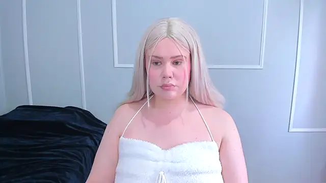  leana  online show from October 2025 05:31:02 PM