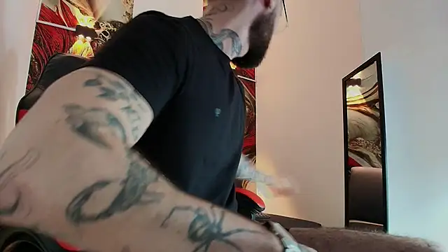 Luke davis01 online show from November 2025 01:10:01 PM