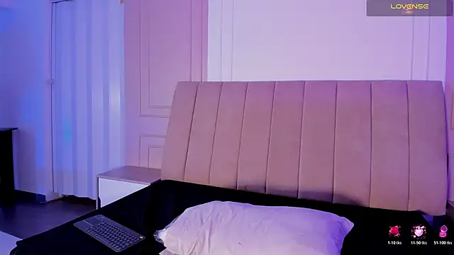 Morgan Wright online show from March 2026 07:53:01 PM