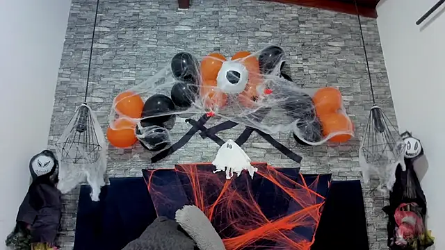 Sophia Brunett online show from October 2025 11:38:01 AM