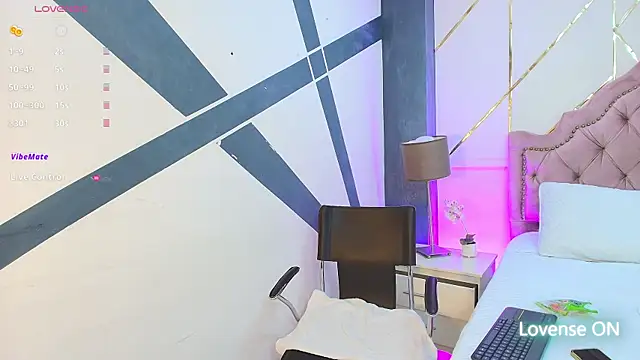 Snapshot of VictoriaBlackfire chatting on March 2025 04:49:01 AM VictoriaBlackfire online show from March 2025 04:49:01 AM