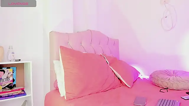 Snapshot of VictoriaBlackfire chatting on November 2025 01:04:02 AM VictoriaBlackfire online show from November 2025 01:04:02 AM