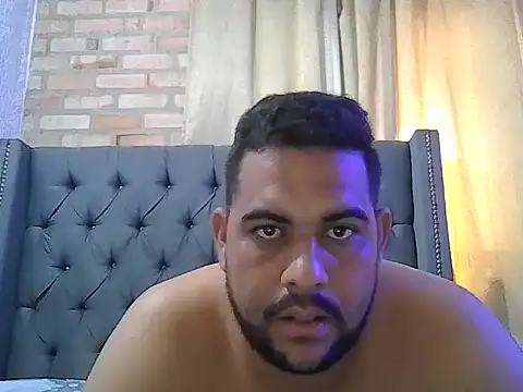 stiven9208 online show from June 2026 06:29:02 PM