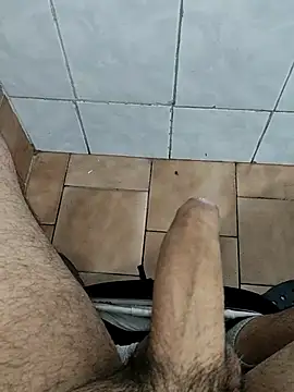 Snapshot of RedEpicl chatting on September 2025 12:44:02 AM RedEpicl online show from September 2025 12:44:02 AM