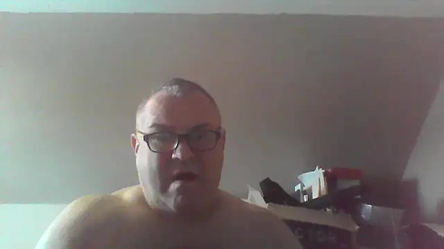 mkestr69 online show from February 2026 05:28:01 PM