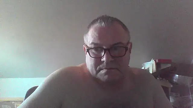mkestr69 online show from February 2026 09:00:01 PM