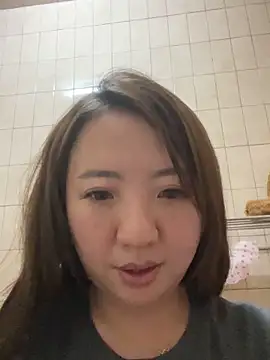 Hannababy  online show from October 2025 05:32:02 PM