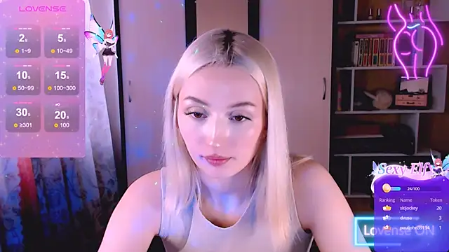 Snapshot of beauty_blonde chatting on March 2025 03:29:01 AM beauty blonde online show from March 2025 03:29:01 AM