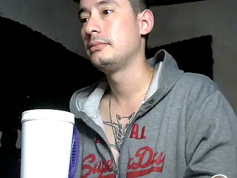 Snapshot of vampireathome chatting on September 2025 06:13:02 AM vampireathome online show from September 2025 06:13:02 AM