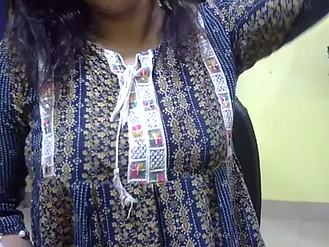 Your cutiepie  online show from October 2025 04:16:02 AM