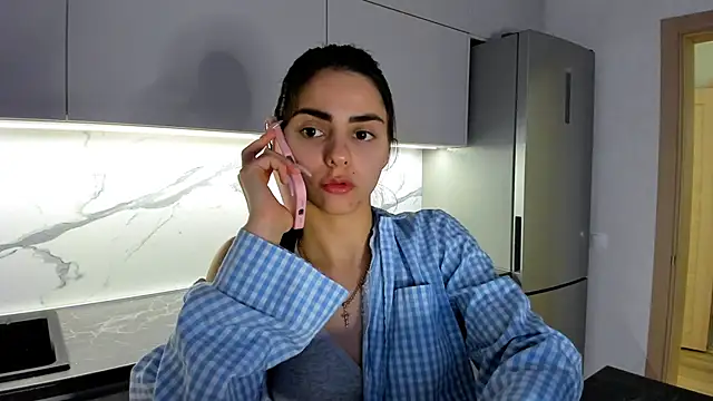 EmiliaZen online show from March 2025 05:31:02 PM