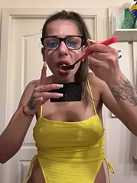 PlayfulShow online show from April 2026 09:29:01 AM