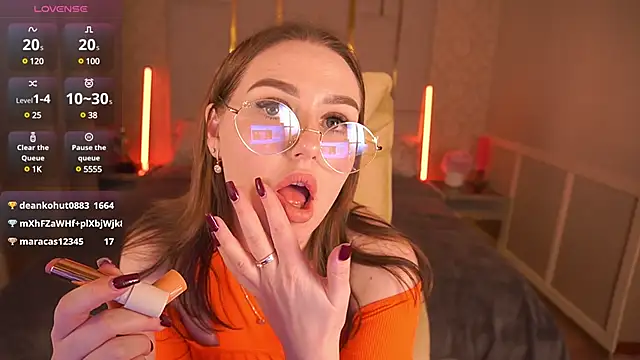 Snapshot of DivineJass chatting on March 2025 04:32:01 AM DivineJass online show from March 2025 04:32:01 AM