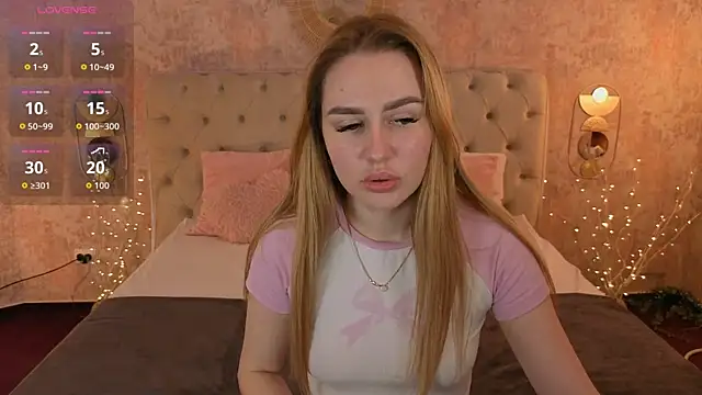 Snapshot of DivineJass chatting on March 2026 04:51:01 PM DivineJass online show from March 2026 04:51:01 PM