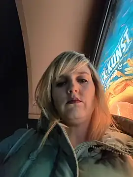 Snapshot of Sexybiene969 chatting on December 2025 04:59:02 PM Sexybiene969 online show from December 2025 04:59:02 PM