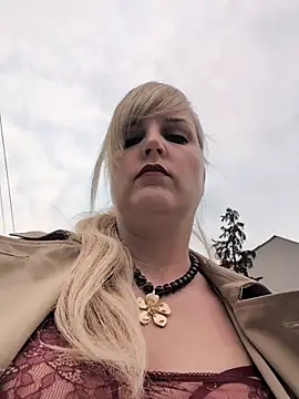 Sexybiene969 online show from April 2026 03:44:01 PM