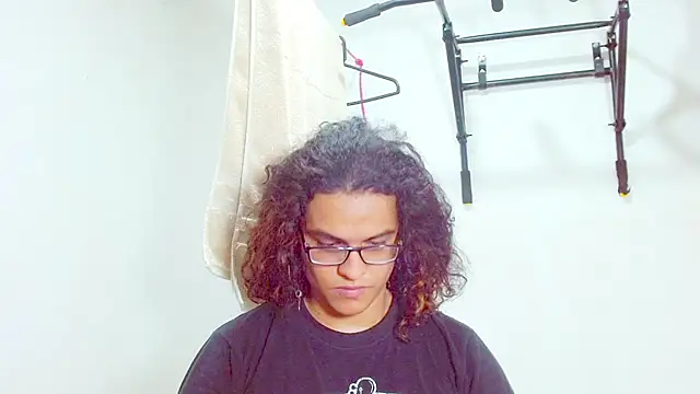 Diane blossom online show from February 2025 06:36:02 PM