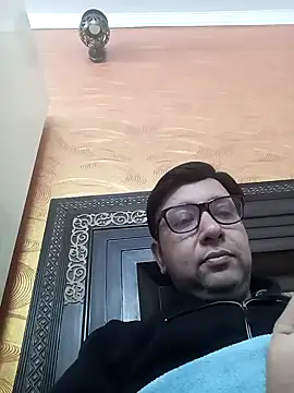 innocentboy1987 online show from February 2025 07:48:02 AM