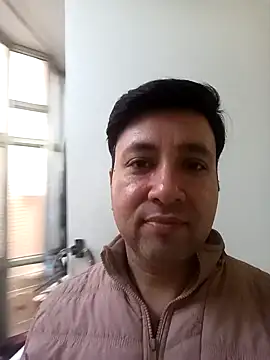 innocentboy1987 online show from February 2026 03:33:02 AM