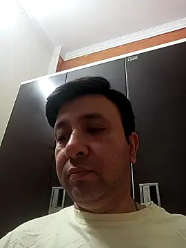 innocentboy1987 online show from March 2026 03:46:01 AM