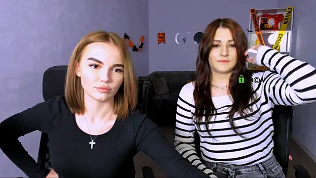 Snapshot of catherine_kitty chatting on November 2025 08:22:02 PM catherine kitty online show from November 2025 08:22:02 PM