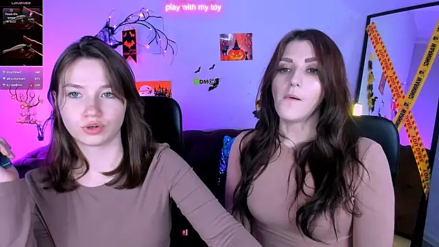 Snapshot of catherine_kitty chatting on November 2025 11:37:02 PM catherine kitty online show from November 2025 11:37:02 PM