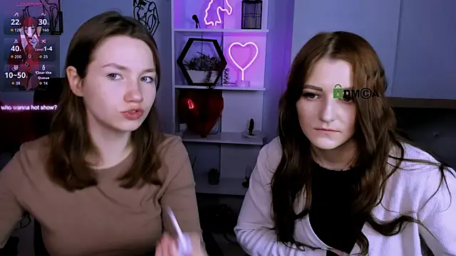 Snapshot of catherine_kitty chatting on December 2025 08:25:01 PM catherine kitty online show from December 2025 08:25:01 PM